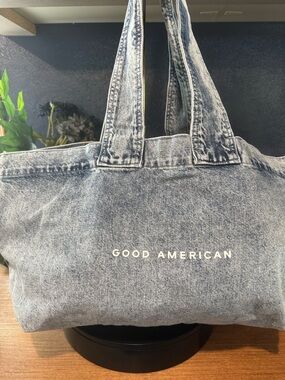 New in Bag Good American Classic Blue Denim Tote Bag